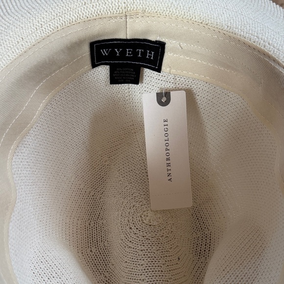 Anthropologie Stylish Cream Fedora Hat